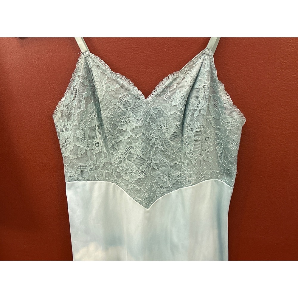 Vintage Vanity Fair Full Slip Lace Blue Coquette Regencycore Soft Girl Bridal - Picture 2 of 5